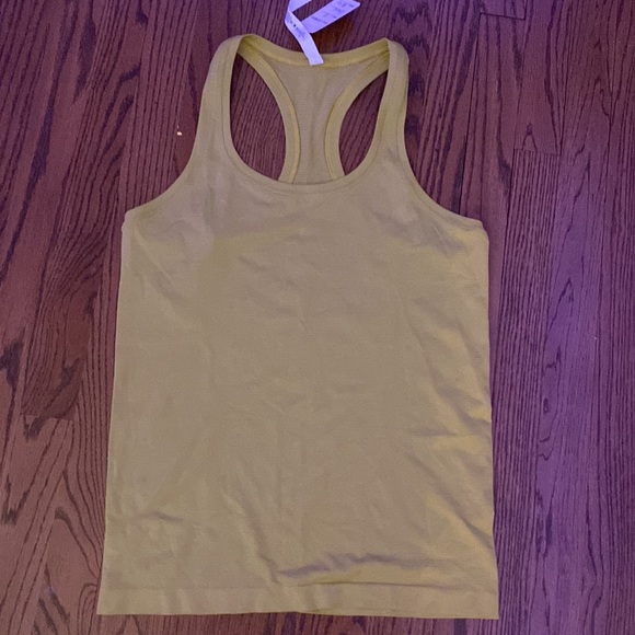 Lululemon Swiftly Tech Tank yellow pear size 8 - Picture 3 of 4